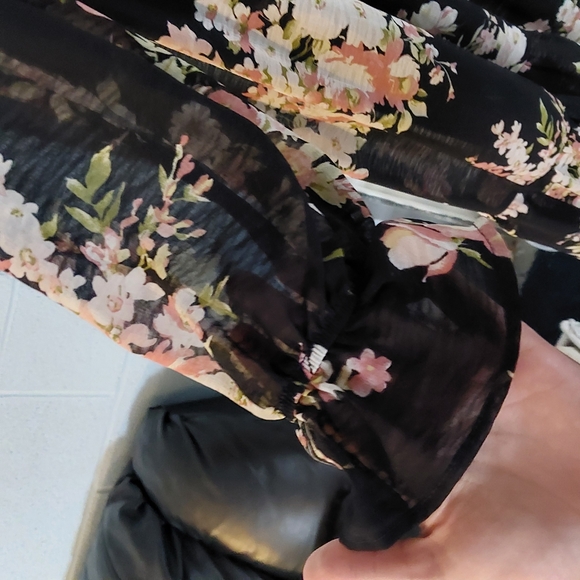 Floral Long Sleeve Dress - Picture 3 of 4